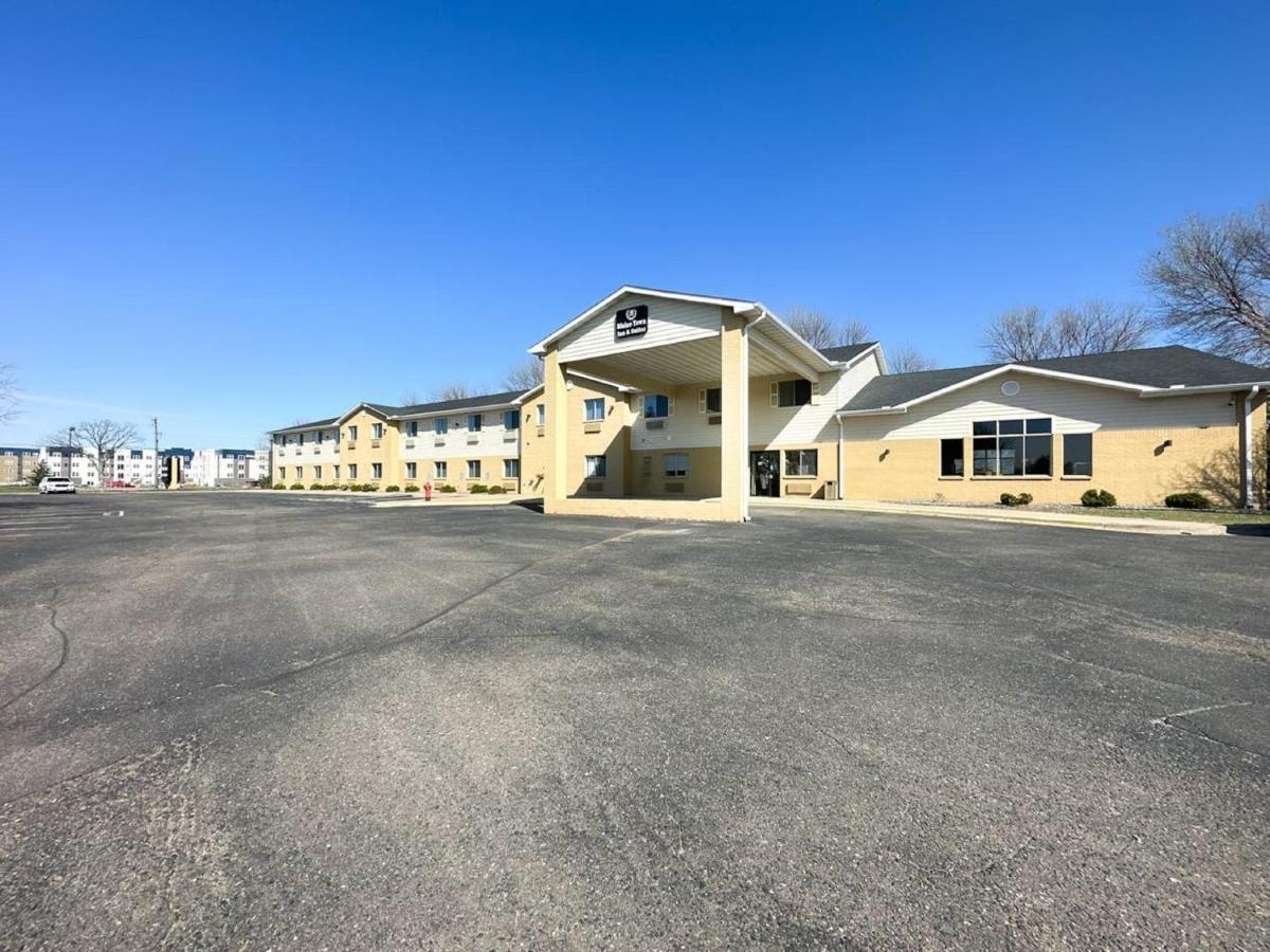 Blaine Town Inn & Suites Экстерьер фото