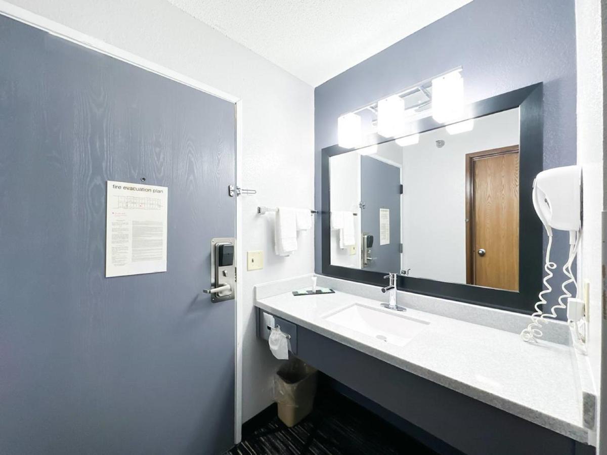 Blaine Town Inn & Suites Экстерьер фото